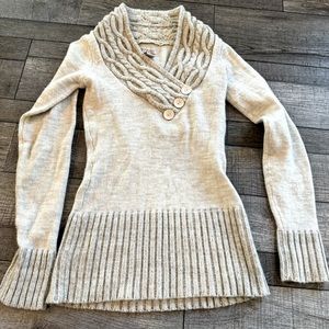 Maternity sweater
